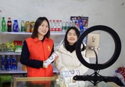 kaiyun-南京小店(diàn)，多(duō)虧(kuī)有这些场外指导