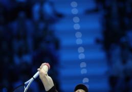 开云-（体育）网球——ATP年终总决赛半决赛：辛纳胜德米纳尔