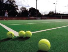 开云-专业网球場(chǎng)人造草坪类型大揭秘：哪款更(gèng)适合你的場(chǎng)地？