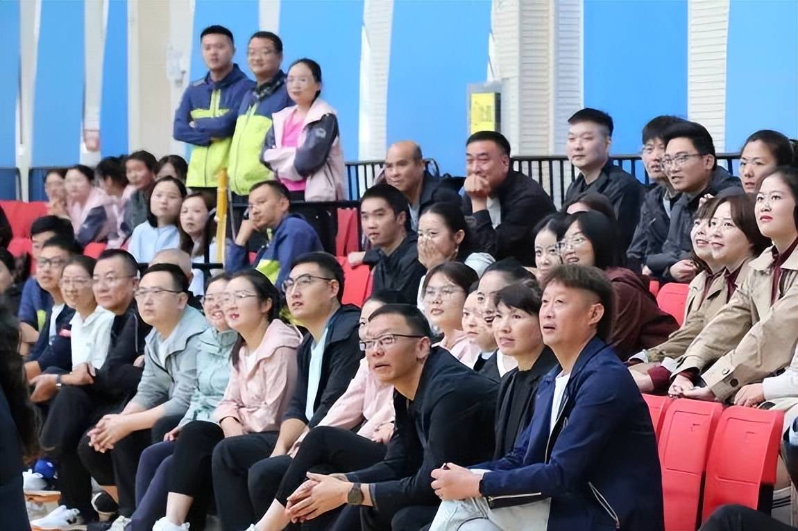 开云下载-安康市法院系统乒乓球、羽毛球比赛圆满闭幕