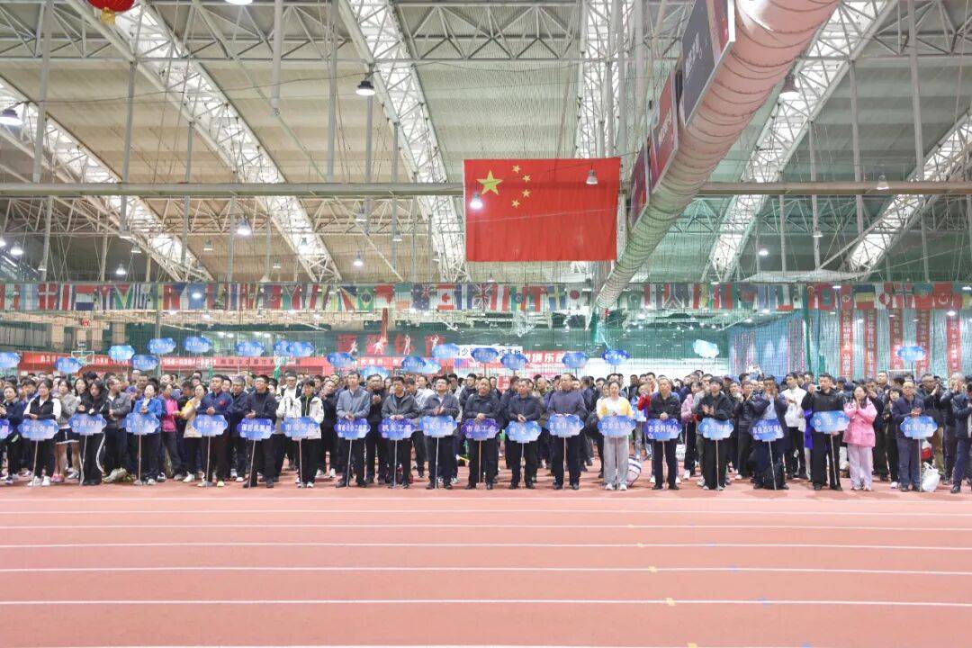 开云下载-市直机关乒乓球、羽毛球比赛开赛