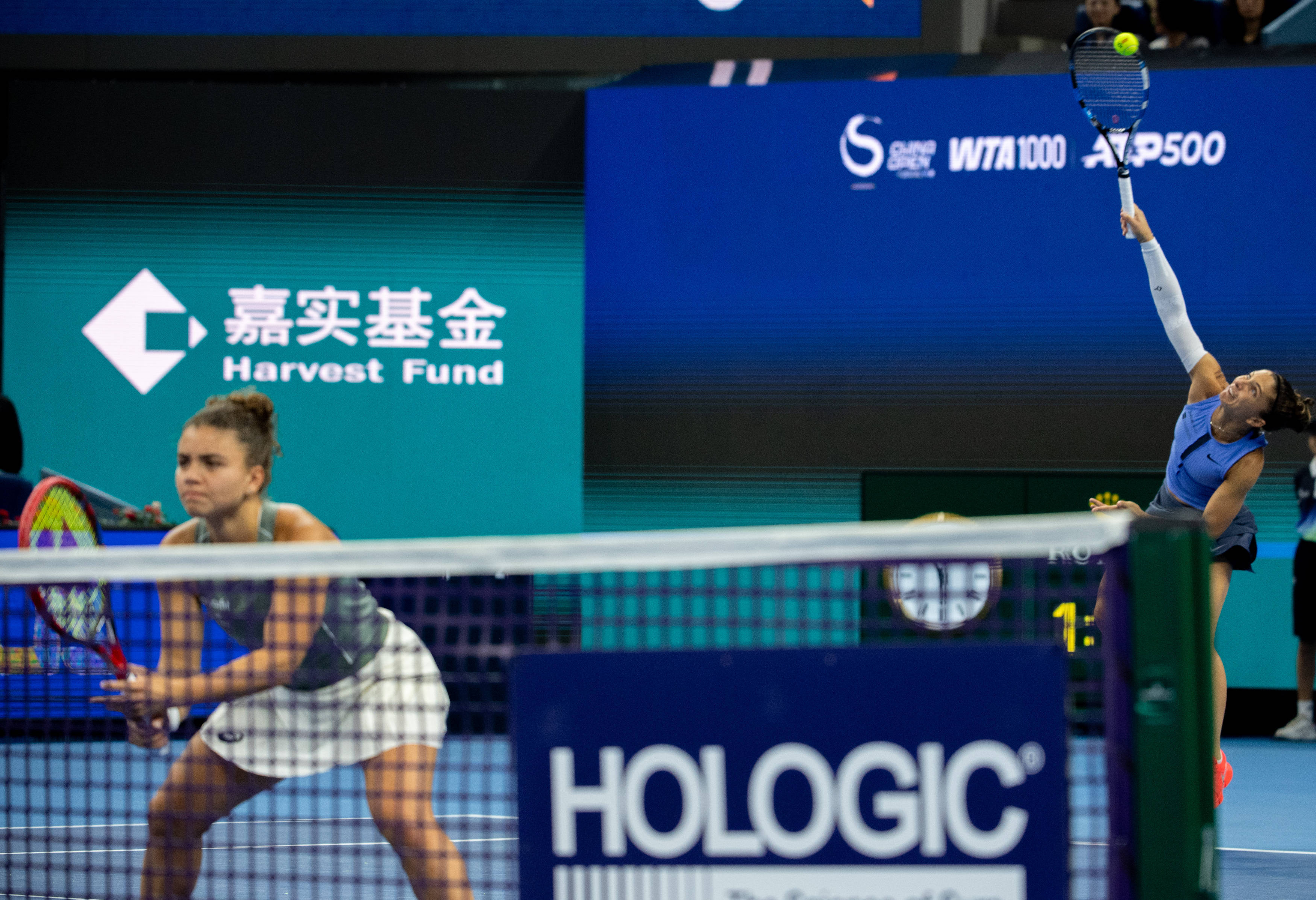 开云体育APP下载-（体育）网球——中网：埃(āi)拉(lā)尼/保利(lì)尼女雙(shuāng)夺冠