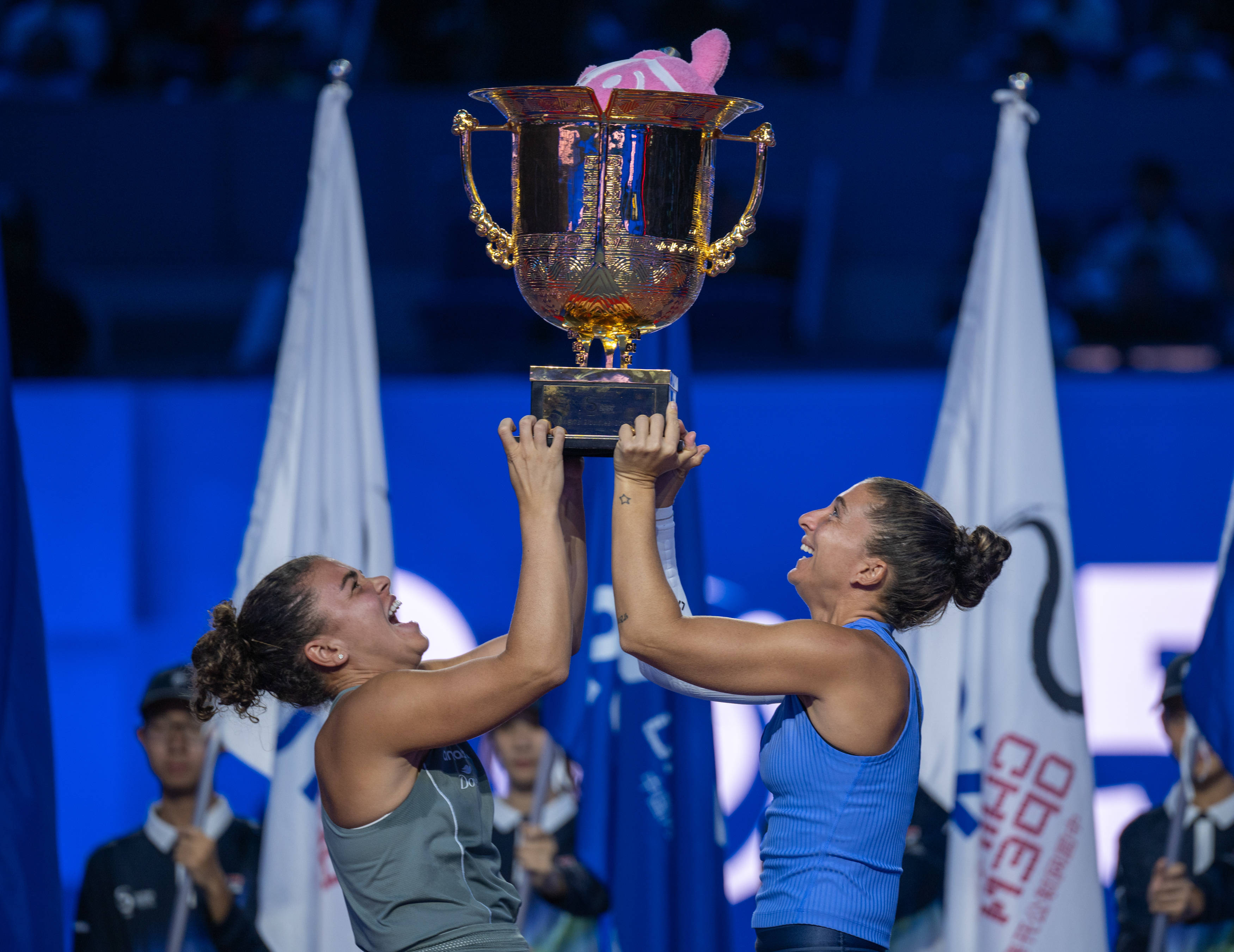 开云体育APP下载-（体育）网球——中网：埃(āi)拉(lā)尼/保利(lì)尼女雙(shuāng)夺冠