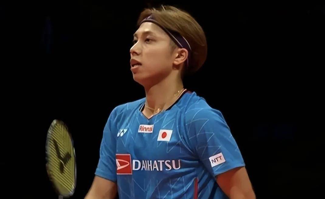 开云体育在线-羽毛球总决赛：男单决赛席位诞生！法国男单2-0完胜，约战石宇奇