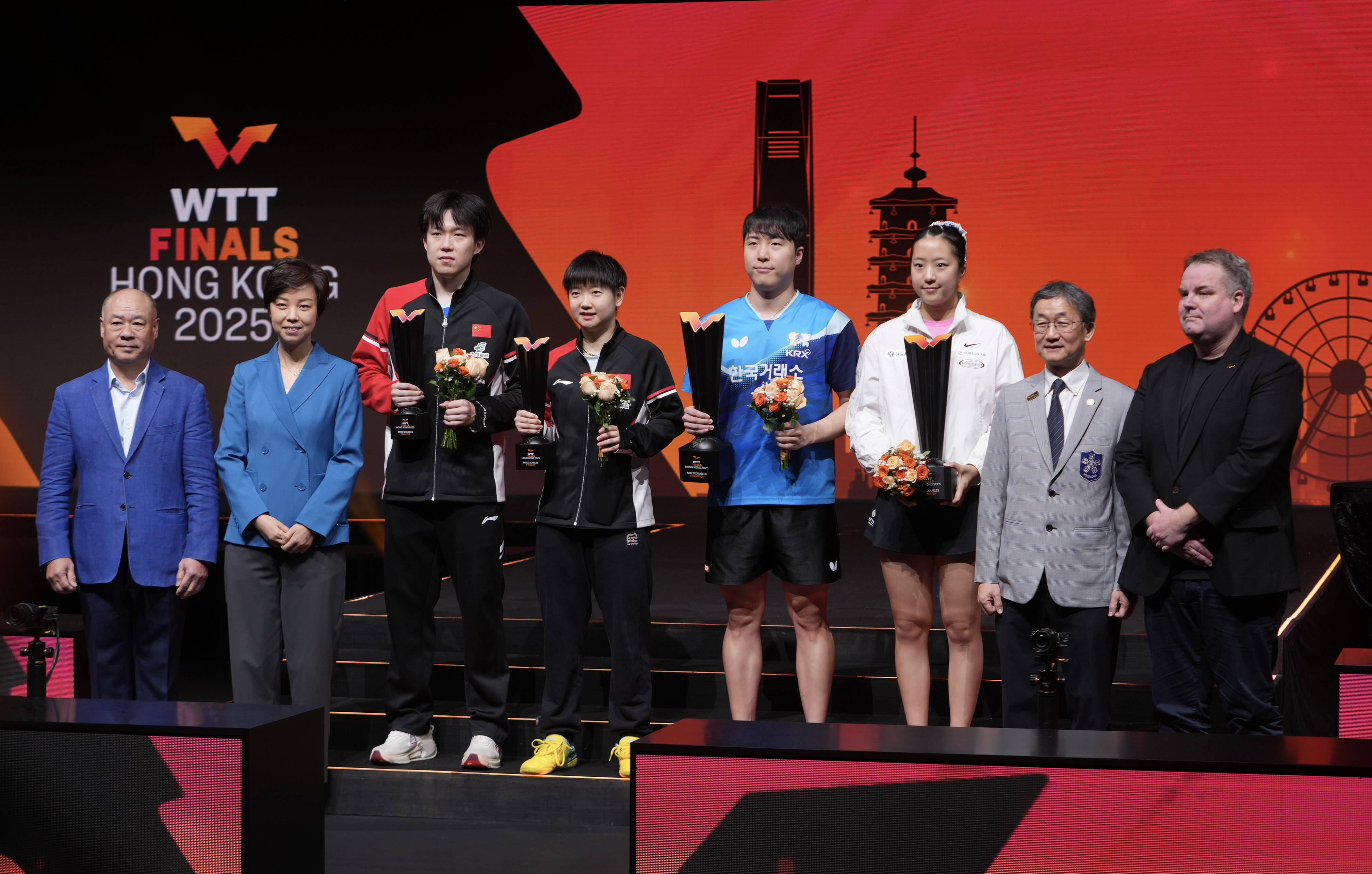 开云平台-（体育）乒乓球——WTT香港总决赛：林仲勋/申裕斌混双夺冠