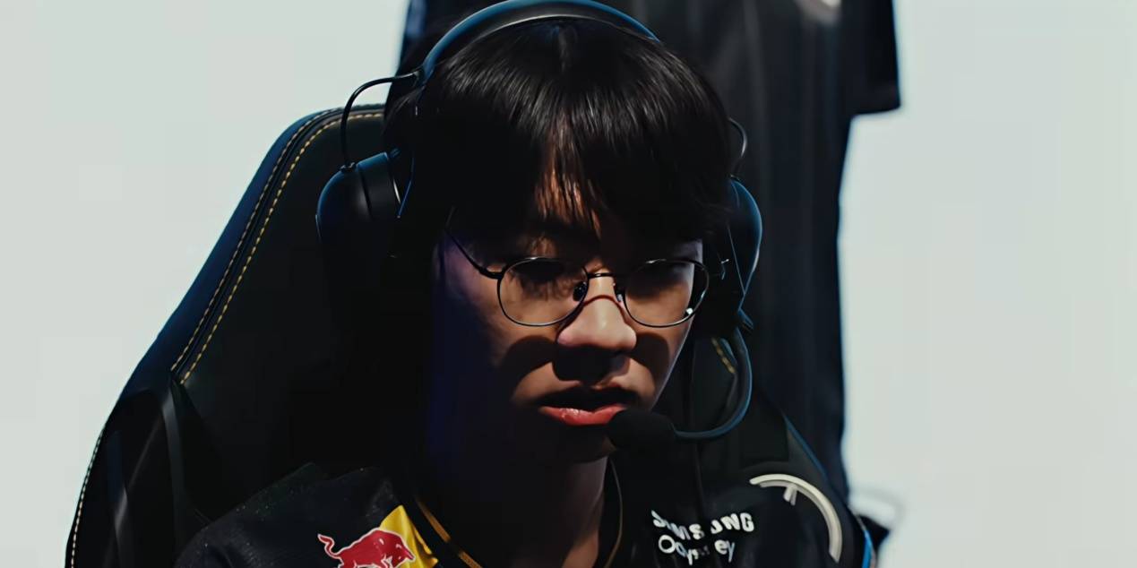 kaiyun-LPL遭遇巨大打击！AL八强首战告负，Faker岩雀封神，Hope葬送比赛