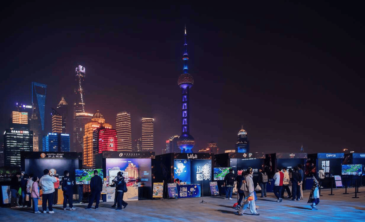 开云平台-黄浦江畔(pàn)的电竞狂(kuáng)歡(huān)!S15上(shàng)海北外滩观赛派对燃(rán)爆半决赛