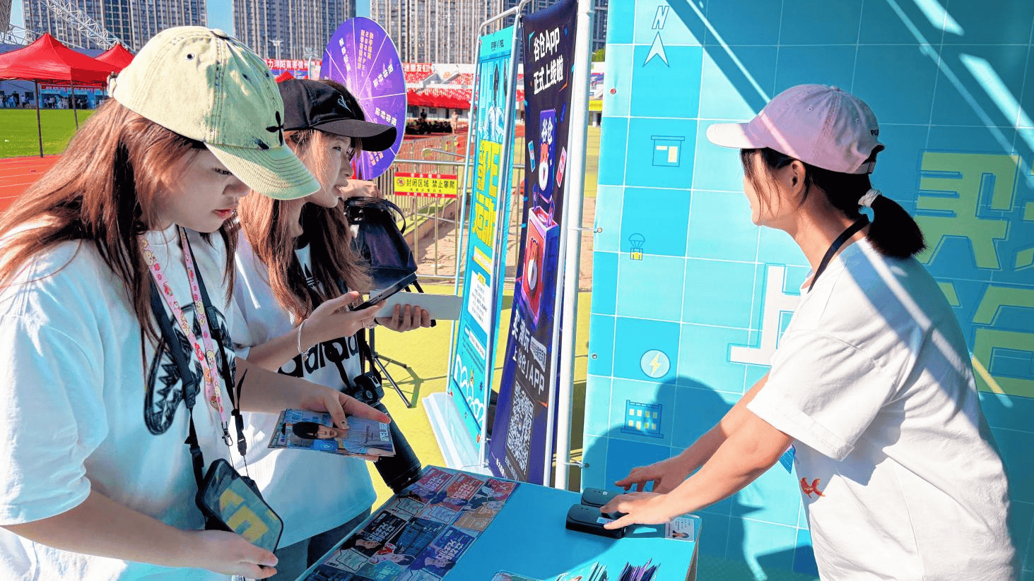 开云-谷子科技“智慧票根(gēn)”创新亮(liàng)相2025和(hé)平精英PEL运动会